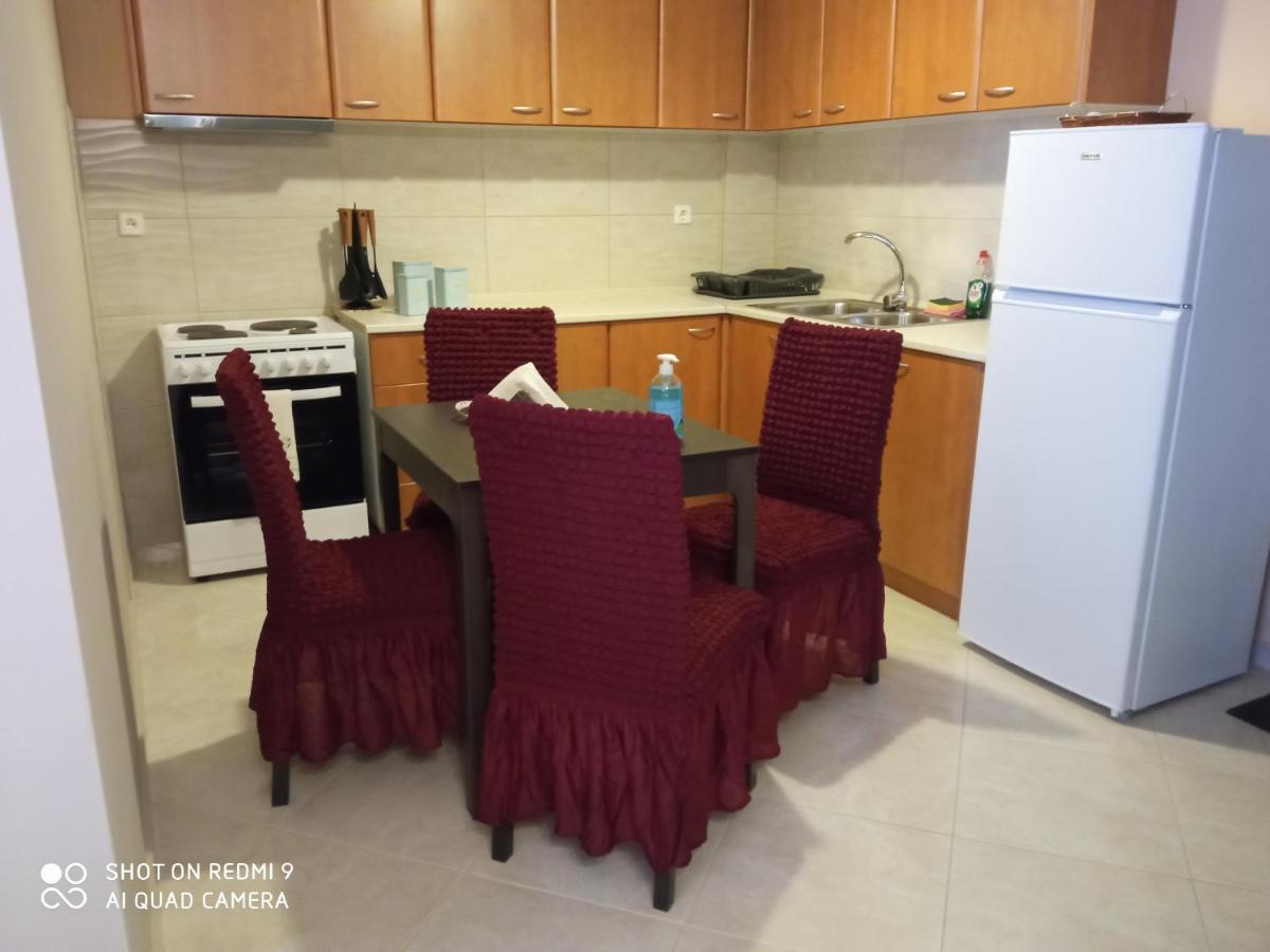 Teo's House 1 *